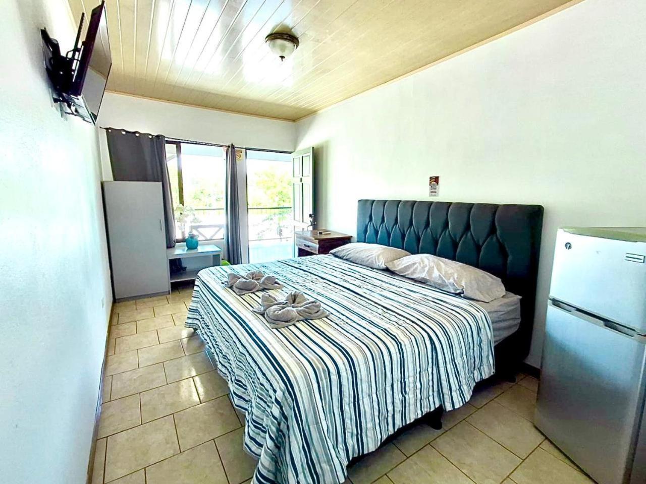 Hotel Cabinas El Tecal Uvita Exteriör bild
